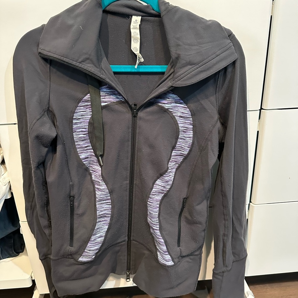 Lululemon grey hooded sweatshirt